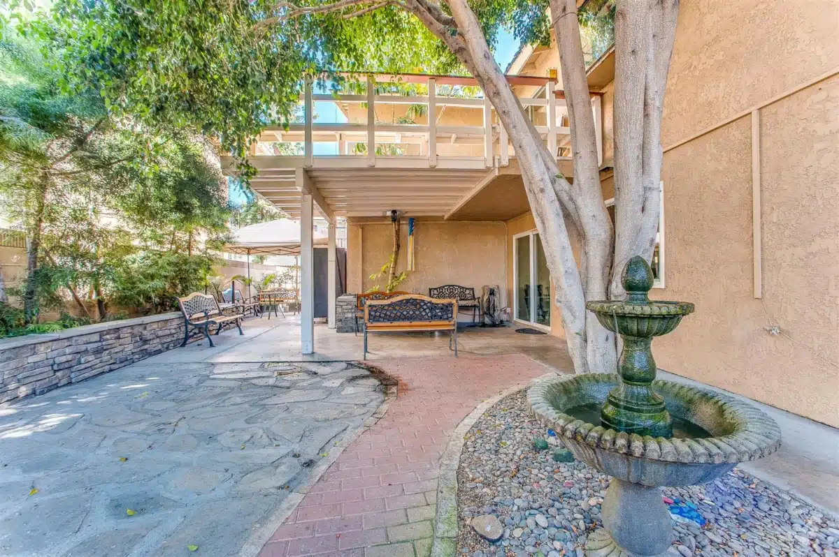 Anaheim Lighthouse - Thumbnail 7