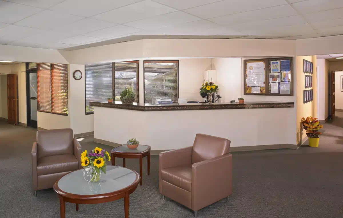 Aurora Charter Oak Hospital - Thumbnail 6