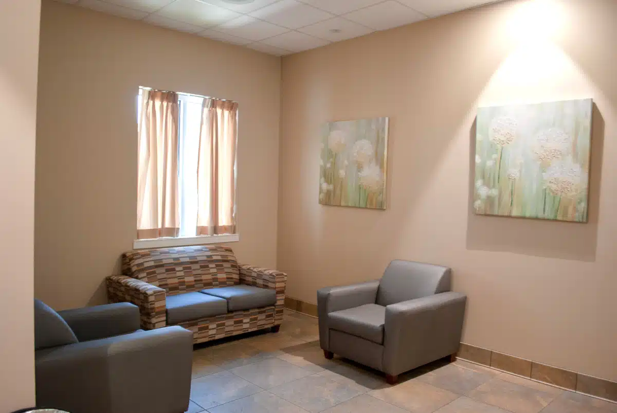 Blackberry Center - Thumbnail 3