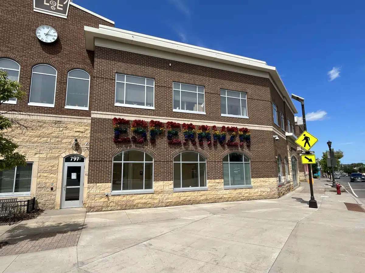 CLUES - Thumbnail 10