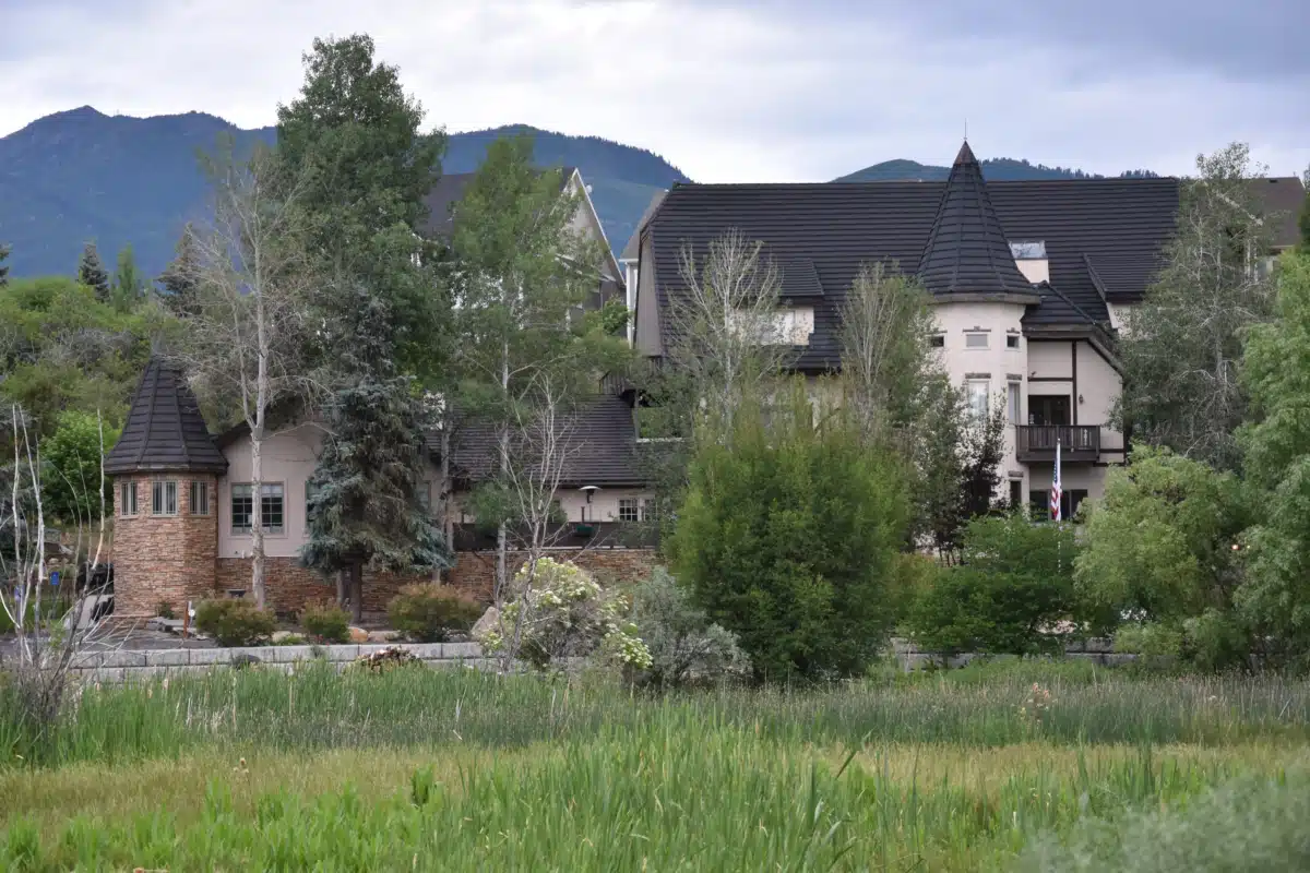 Chateau Recovery - Thumbnail 6