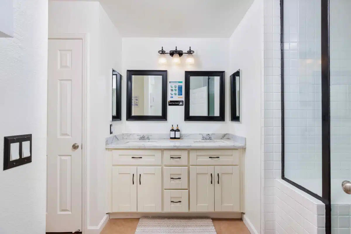 Coachella Valley Recovery Ctr - Thumbnail 7