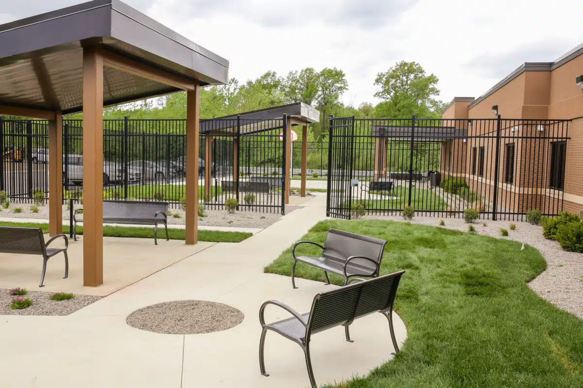 Columbus Springs East - Thumbnail 4