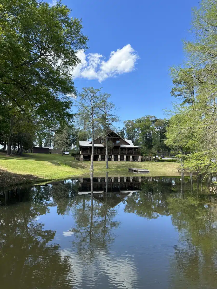 Cypress Lakes Lodge - Thumbnail 3