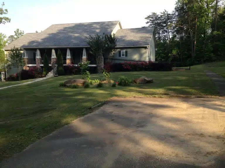 Good Shepherd Recovery House - Thumbnail 8