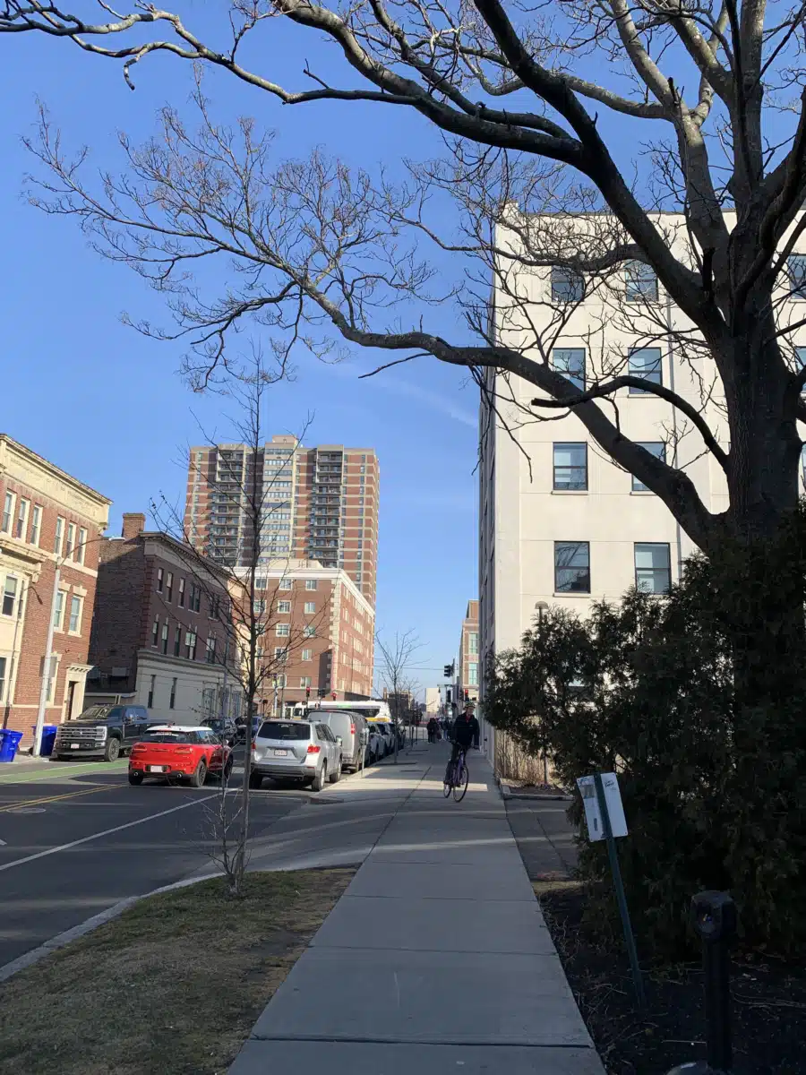 HRI Hospital - Thumbnail 2