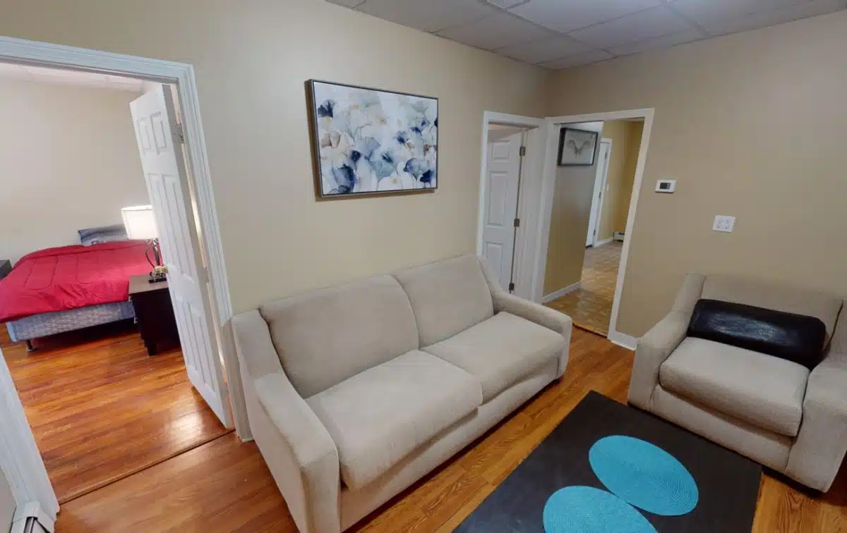 Hello House Burt Street - Thumbnail 7