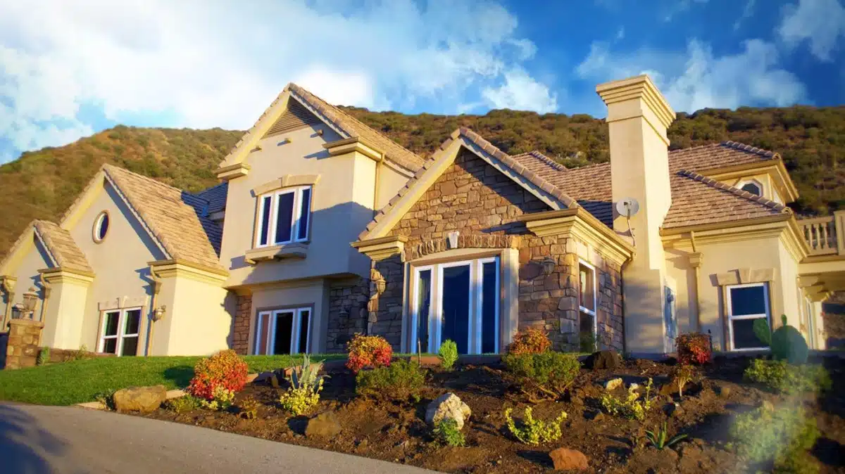 Inspire Malibu - Thumbnail 2