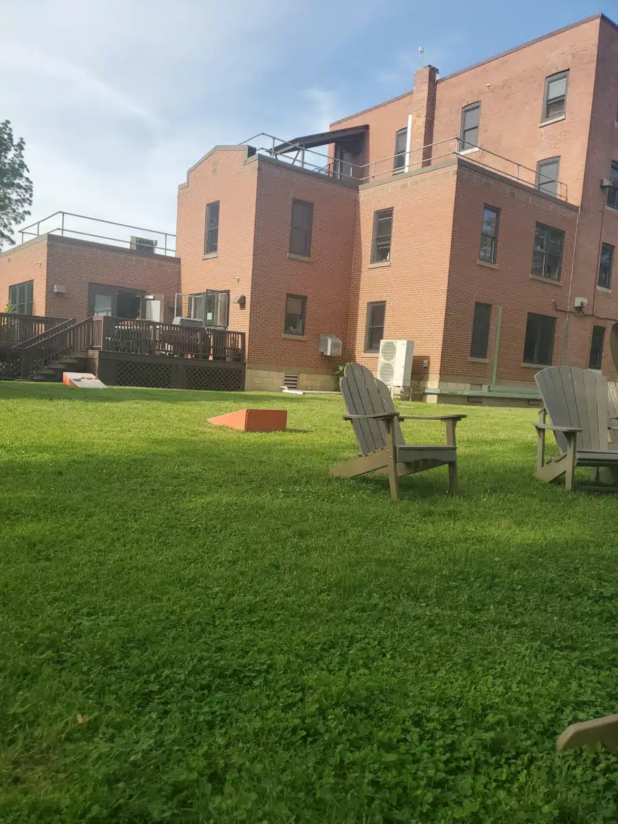 Lincoln House - Thumbnail 2