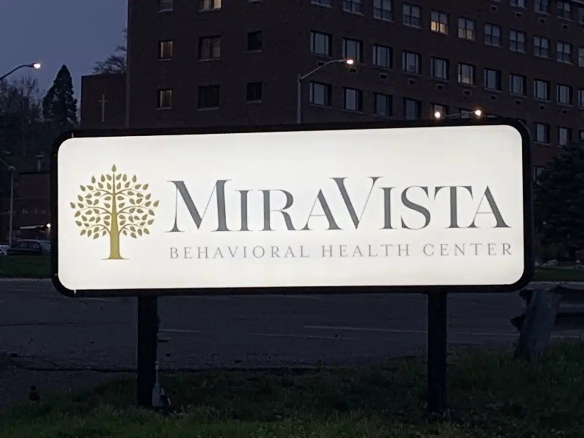 MiraVista Behavioral Health Center - Thumbnail 5