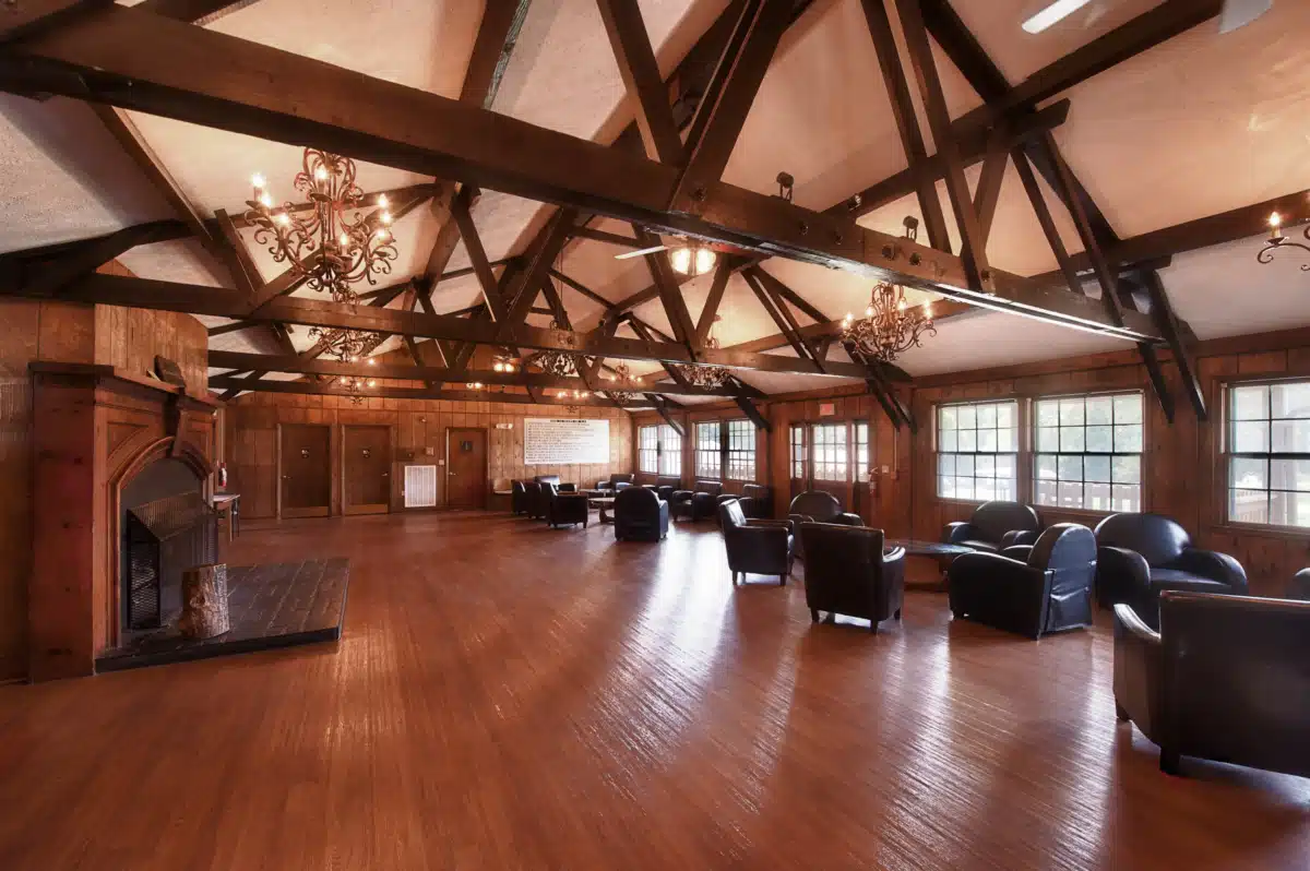 Mirror Lake Recovery Center - Thumbnail 4