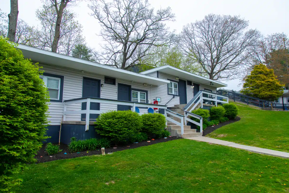 Pocono Mountain Recovery Center - Thumbnail 3