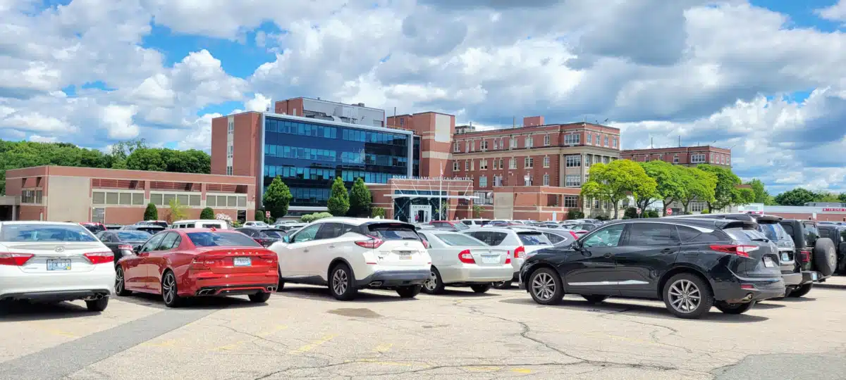 Roger Williams Medical Center - Thumbnail 7