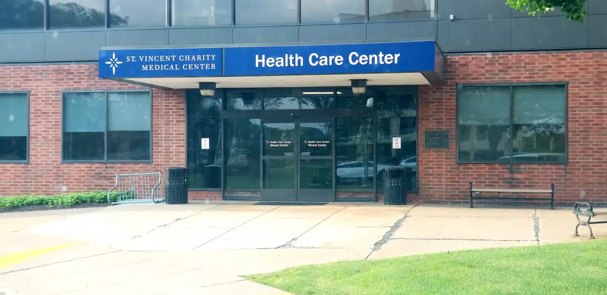 Rosary Hall - Thumbnail 8