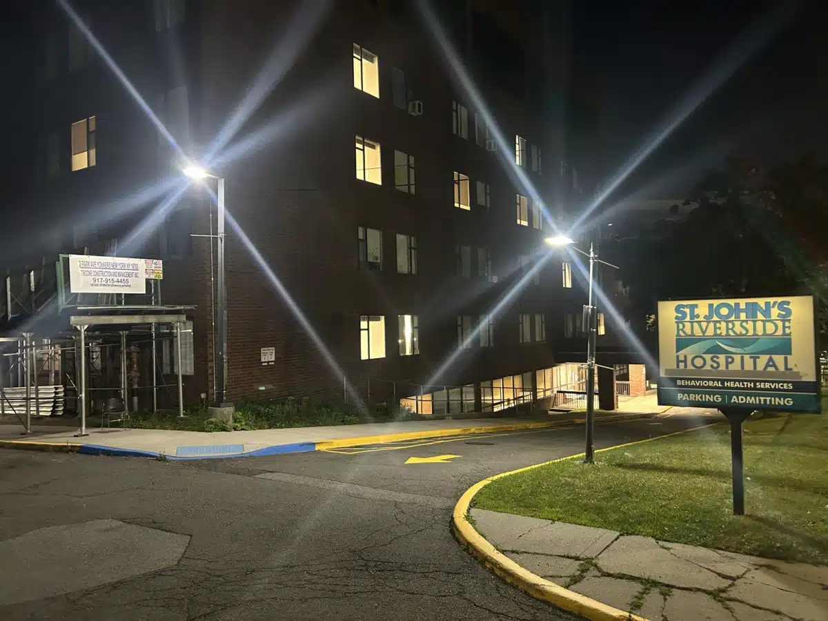 Saint Johns Riverside Hospital - Preview