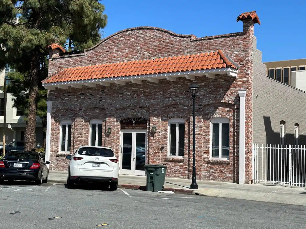 Service League of San Mateo County - Thumbnail 7