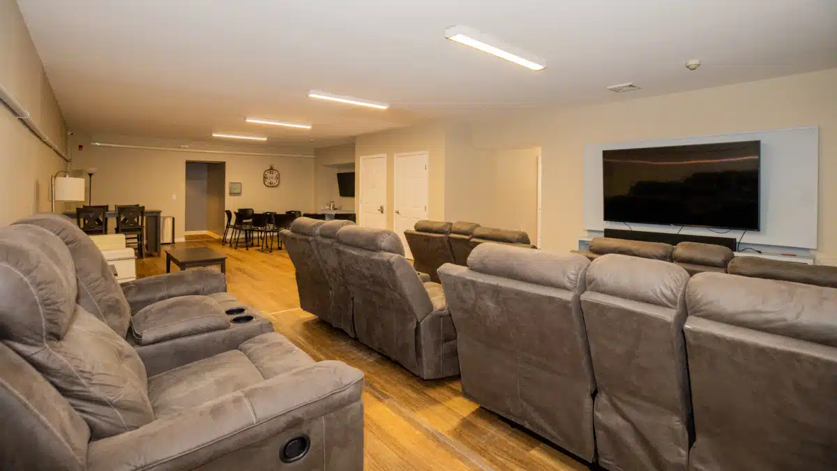 Silver Pines Treatment Center - Thumbnail 8