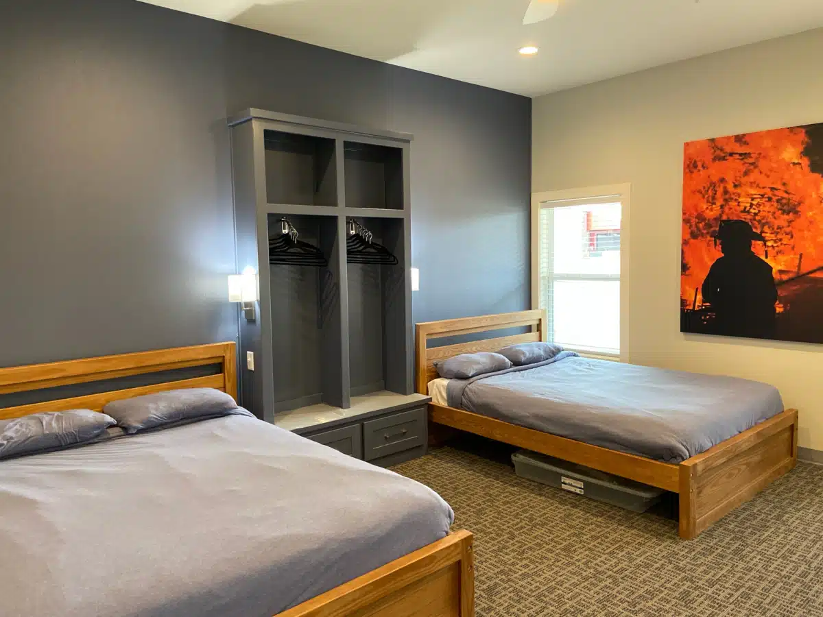 Stonegate Center - Thumbnail 4