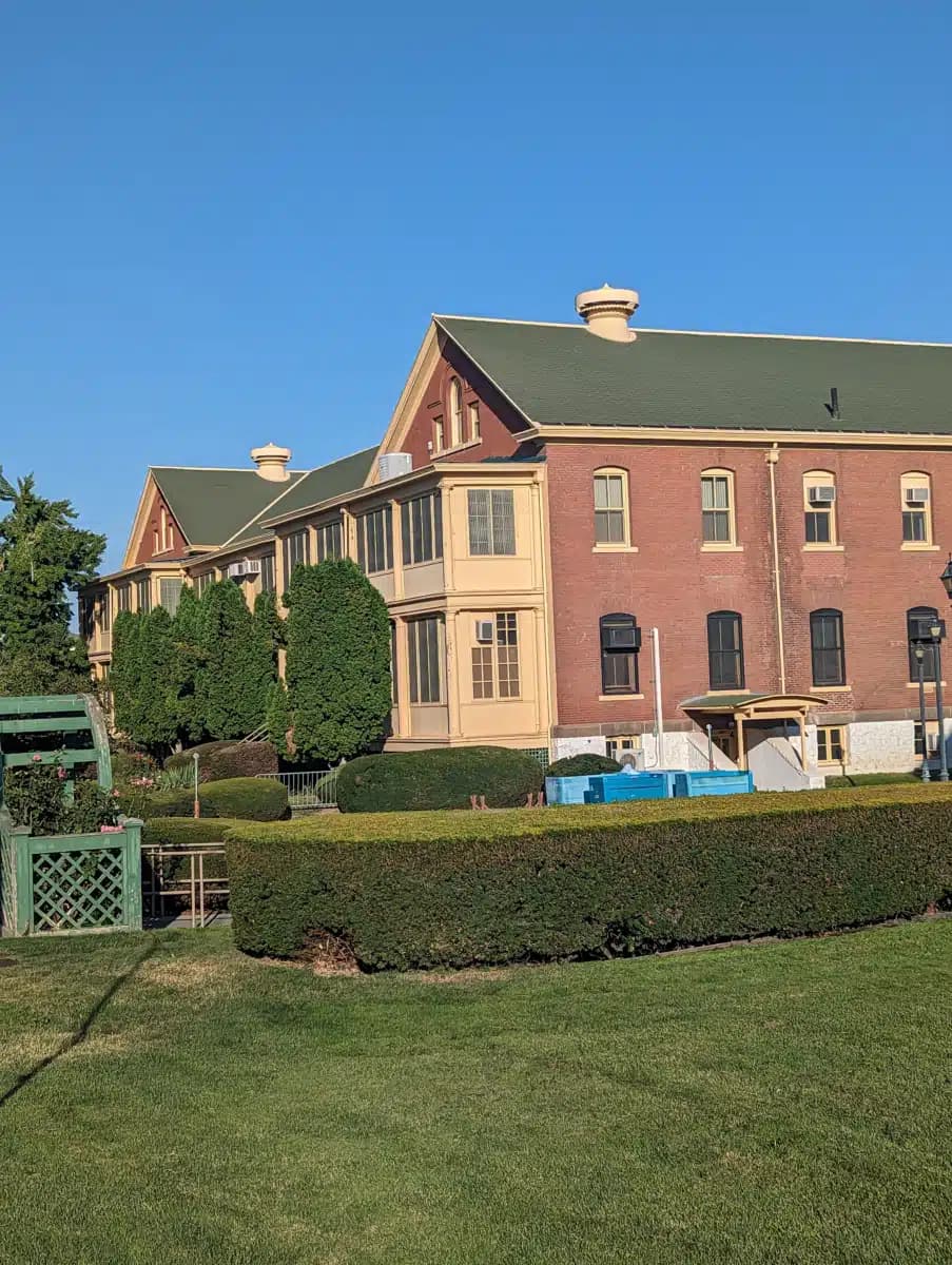 VA Med/Jonathan M Wainwright Mem - Thumbnail 5