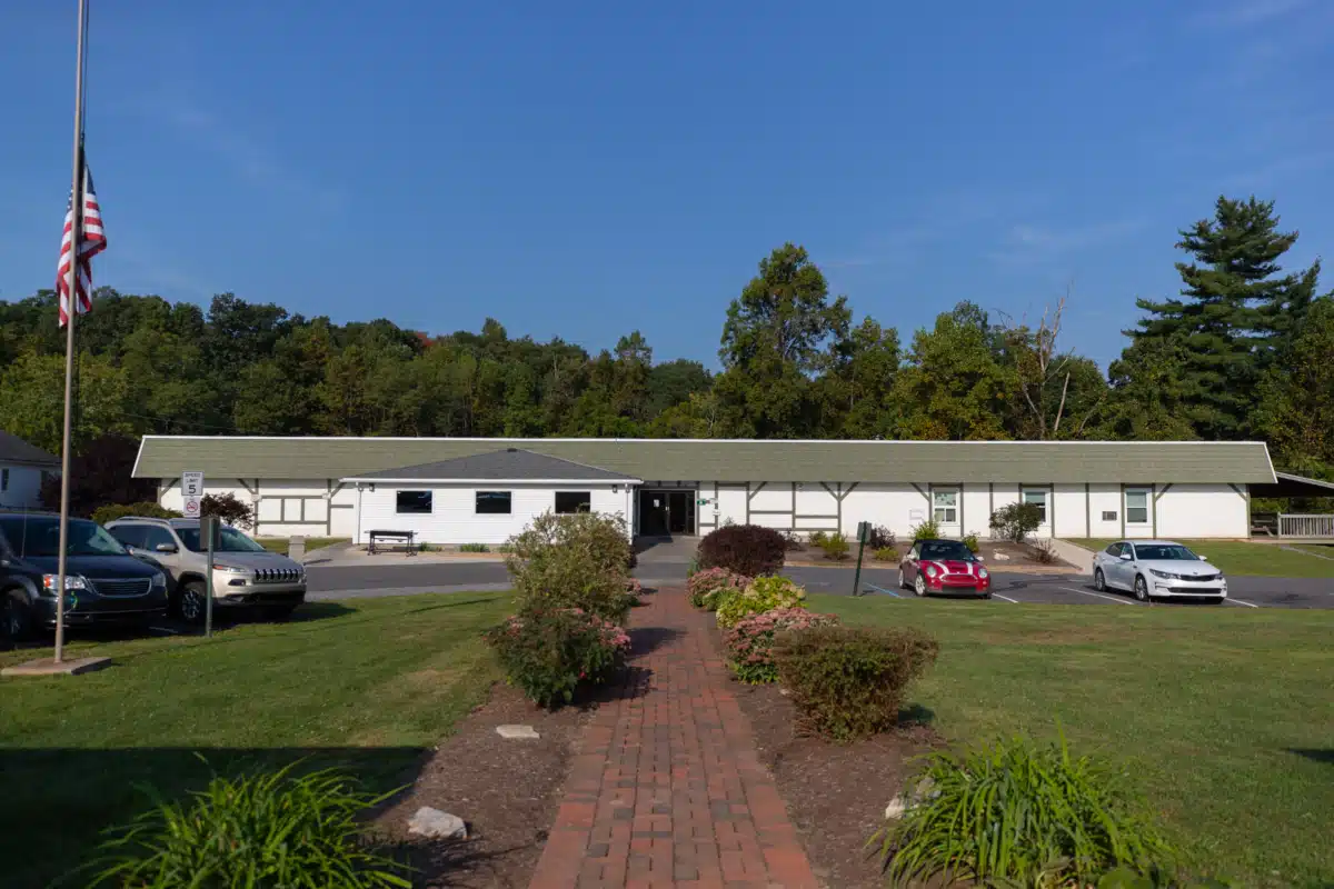 White Deer Run - Thumbnail 2